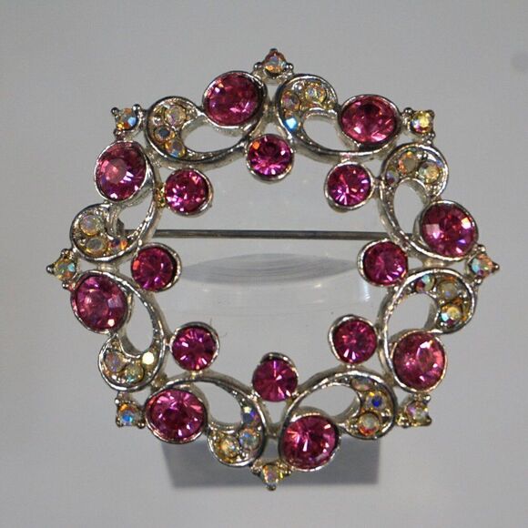 Sparkling Pink Rhinestones Brooch Silver Tone Metal 1.75 inch - Picture 2 of 6